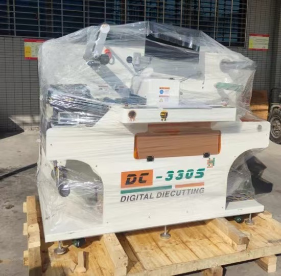 Digital Automatic High Precision Roll Label Die Cutting Machine - Image 4