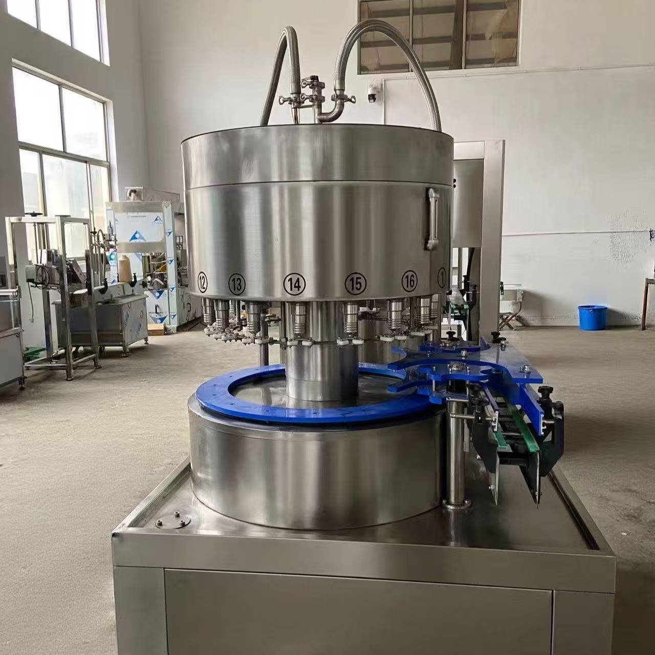 Fully Automatic Filling Liquid Machine for Glass Bottle - Image 4
