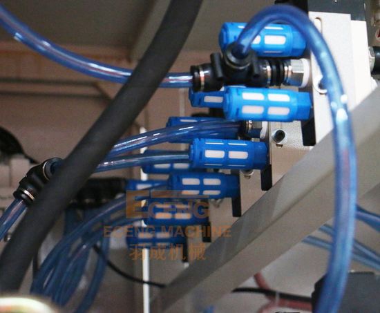 1L 2L 3L Semi Automatic Pet Plastic Water Bottle Blowing Making Machine - Image 4