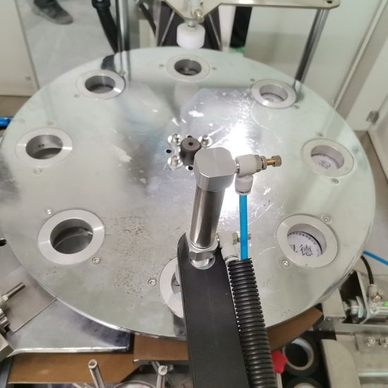 Automatic Sleeve Shrink Graphic Labeling Packing Machine for Insulating Tape - Image 6