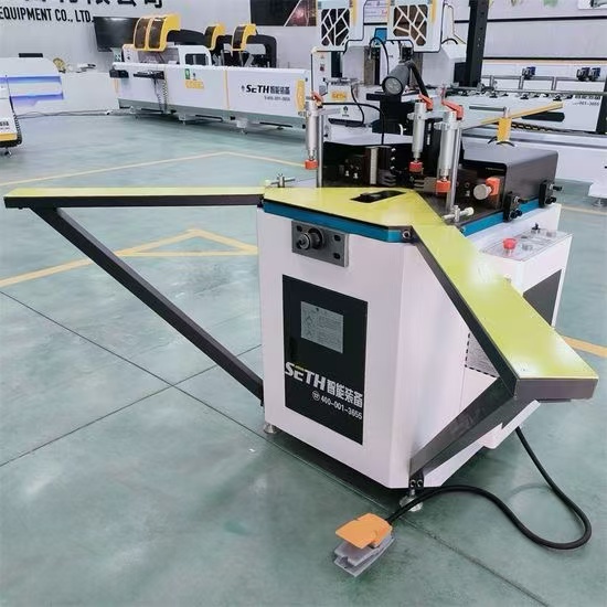 Hydraulic Corner Crimping Machine Aluminum Window Frame Making Machine - Image 3