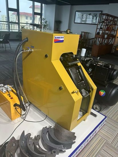 High Efficiency Brake Shoe Rivet Machine Vertical Riveting Machine - Image 5