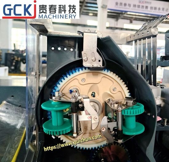 Electronic Double Nozzle Textile Weaving Machine for Heavy Fabrics - Image 3